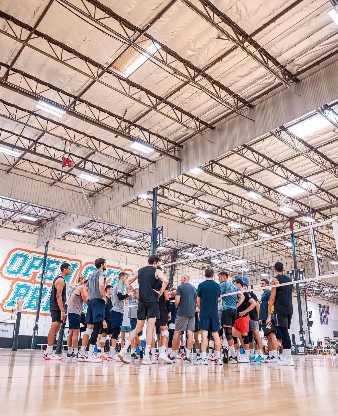 Best volleyball camp in Riverside County team training